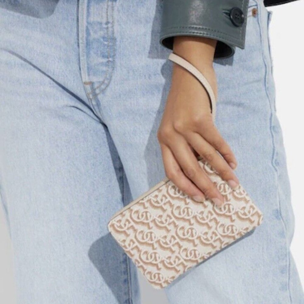 NWT Coach Corner Zip Wristlet with Monogram Print in Chalk